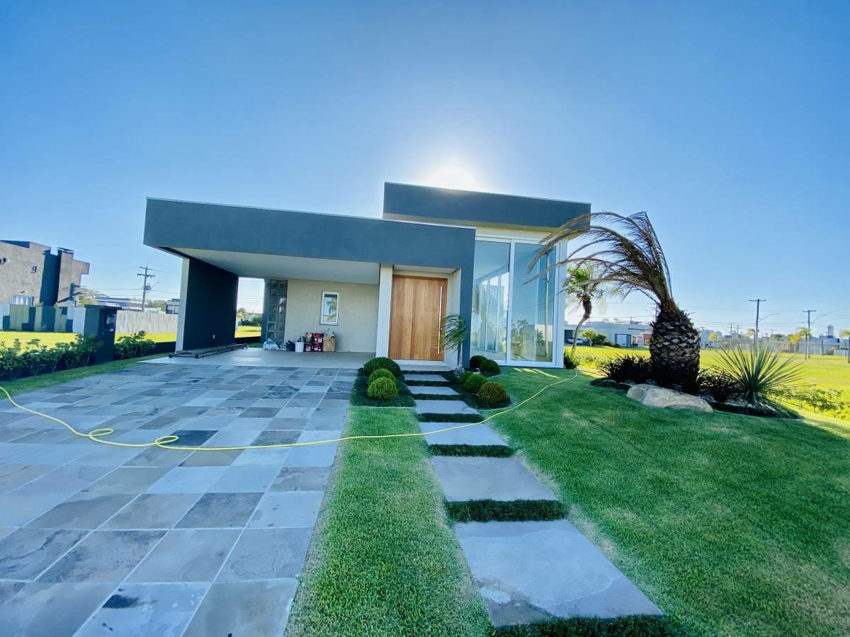 Casa em Condomínio 4 dormitórios para venda em Capão da Canoa | Ref.: 3361